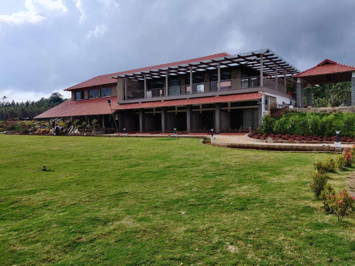 Hotel Biranji Aqua Retreat Chikmagalūr Exterior foto