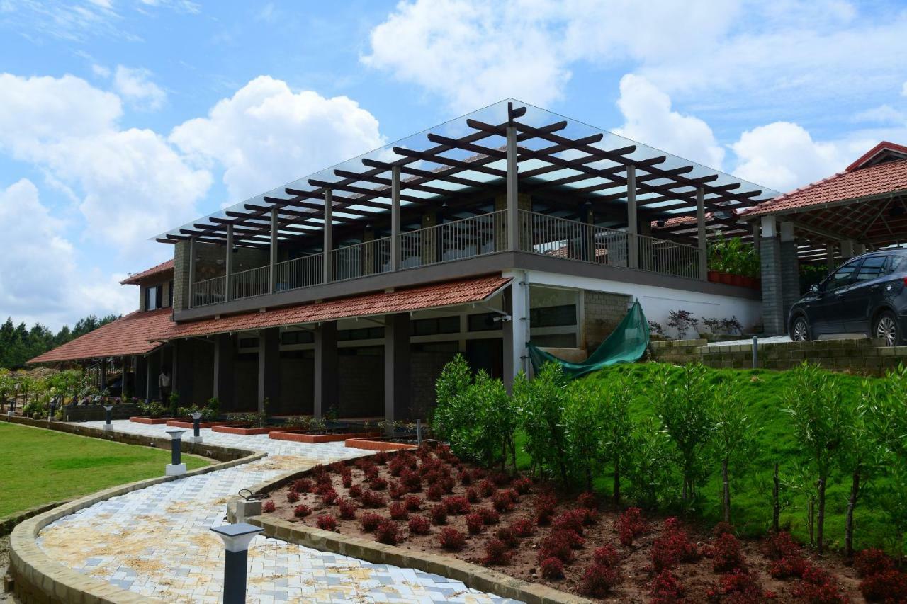 Hotel Biranji Aqua Retreat Chikmagalūr Exterior foto